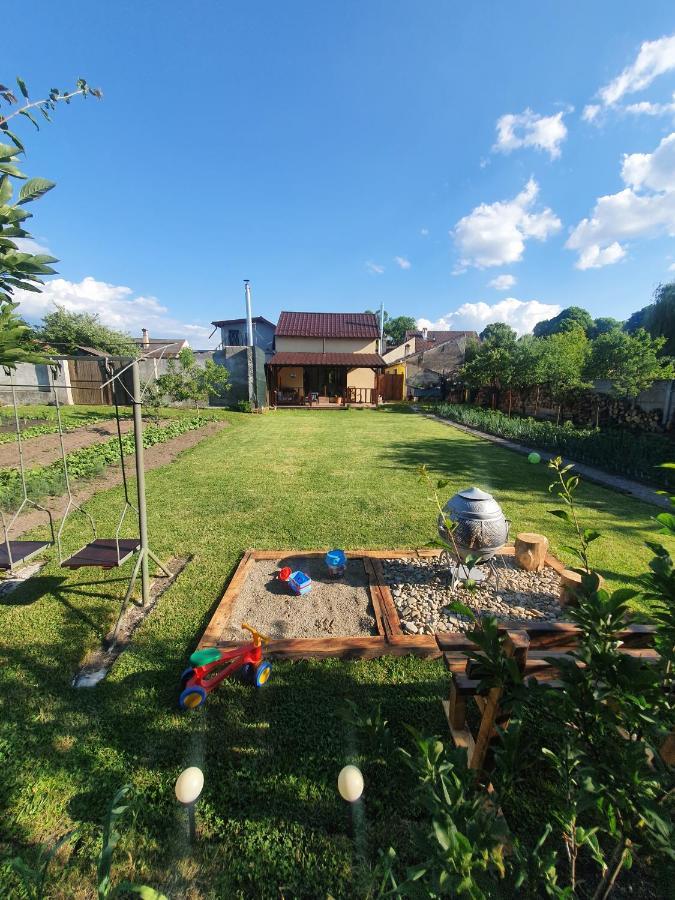 Casa De Vacanta Ayan Harman Luaran gambar