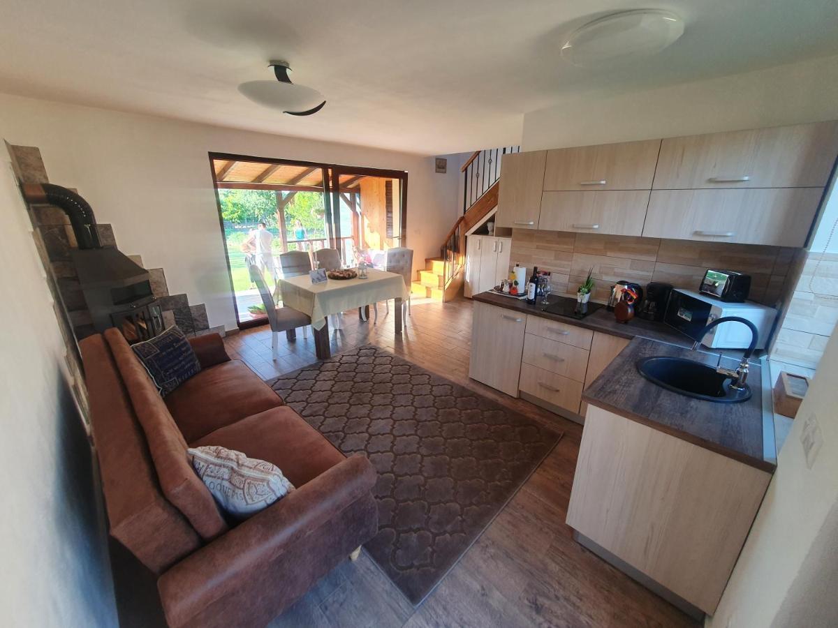 Casa De Vacanta Ayan Harman Luaran gambar