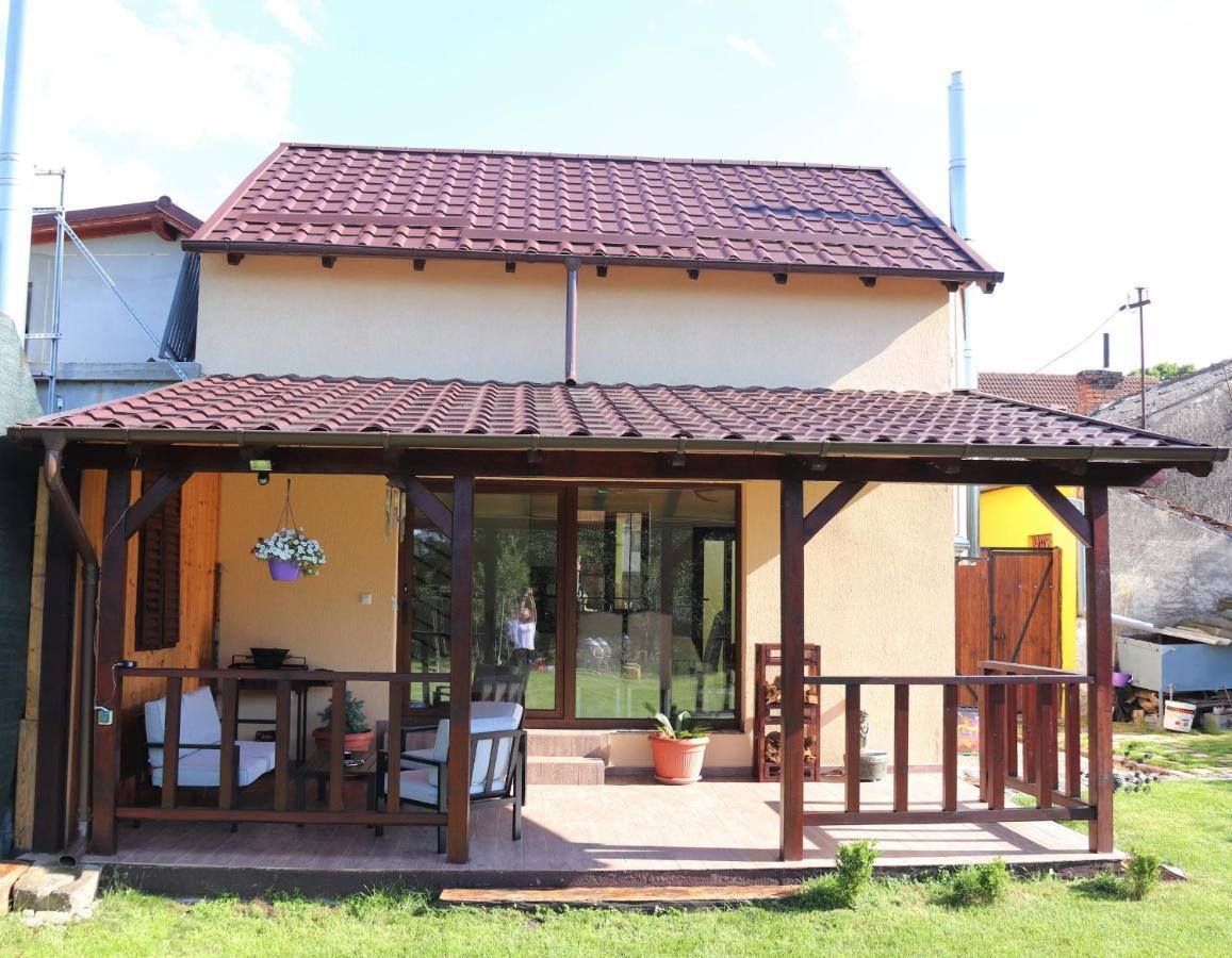 Casa De Vacanta Ayan Harman Luaran gambar
